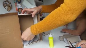 Гараж для машинок из втулок от туалетной бумаги. Полезные занятия вместе с детьми.