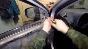 Как снять/заменить зеркало заднего вида Toyota Corolla 2006-2013 год