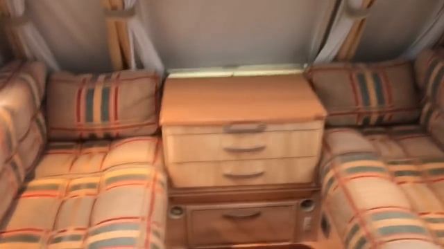 Обзор прицеп дача, прицеп для проживания. Sterling Eccles Jade 400. Трёх местный. смотреть онлайн