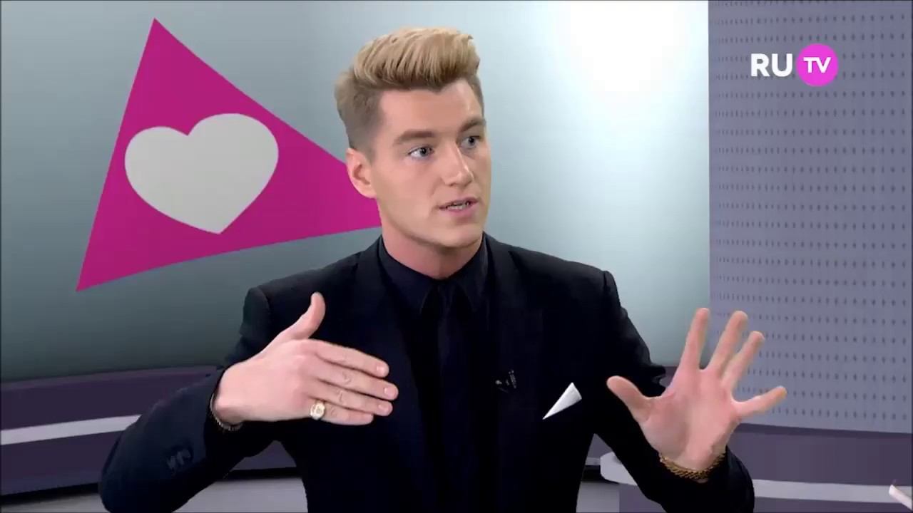 Алексей Воробьев на RuTV о съемках в американском сериале UnREAL и выходе музыкальных альбомов смотреть онлайн
