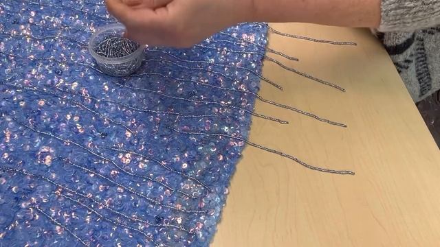 ТКАНЬ СИКВЕНС-Подвески по низу из Бисера…ЧТО не ТАК с БРЮКАМИ⁉️Многие определили верно погрешность‼ смотреть онлайн