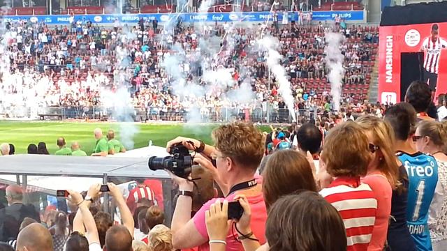 PSV Fandag 2012(2) смотреть онлайн