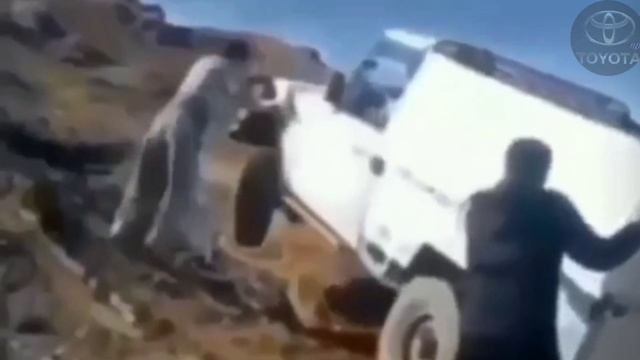 Toyota sinking into the ground and Toyota becoming three wheel Toyota is the best balance смотреть онлайн