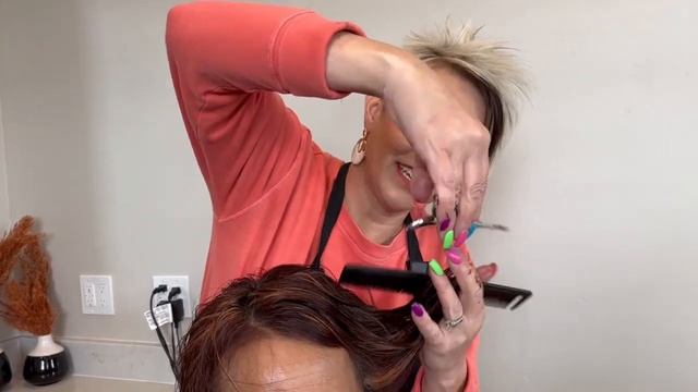 Aline Haircuts aka Bob haircuts with Layers | Simple Haircut Series смотреть онлайн