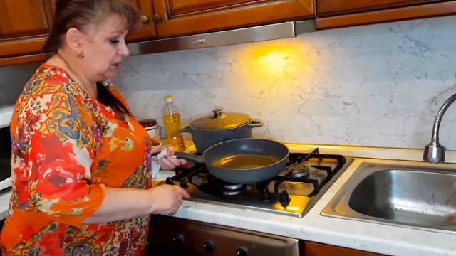 Домашние котлеты с грибами очень сочные.Homemade juicy cutlets with mushrooms. смотреть онлайн