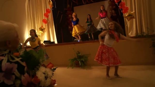 Последний звонок. 9 класс. Танец смотреть онлайн