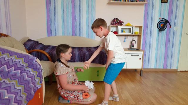 Что такое хорошо и что такое плохо | Дима и Маша в роли хороших и плохих детей смотреть онлайн