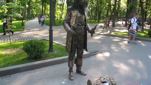 Живая скульптура. Может ли быть такое? смотреть онлайн