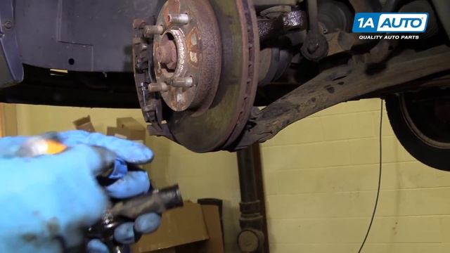 How to Replace Front Outer Tie Rods 00-05 Ford Focus смотреть онлайн