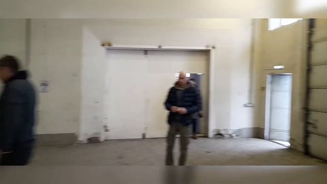Открываем свой автосервис ?️Привезли подъемники .Работа кипит -скоро есче контейнер . смотреть онлайн