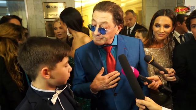 Журнал "Я пою" на Золотом Граммофоне 2017 смотреть онлайн