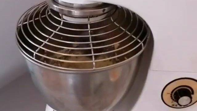 Урок Производственного обучения на тему Замес теста