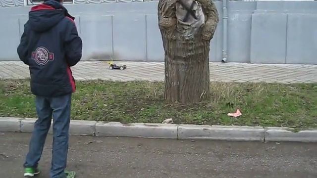 Бензиновая машинка 2010.AVI смотреть онлайн