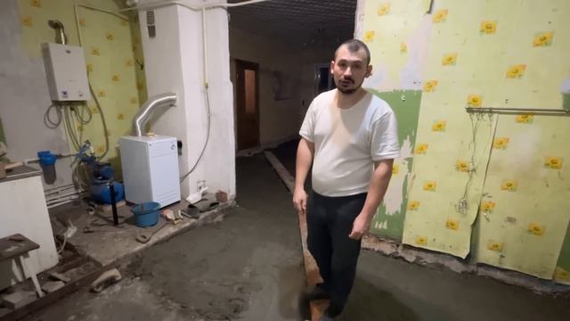 ЗАБЕТОНИРОВАЛИ ВСЕ! РЕМОНТ В ДЕРЕВЕНСКОМ ДОМЕ ПРОДОЛЖАЕТСЯ! НАША ФЕРМА! ЖИЗНЬ ПРОСТЫХ ЛЮДЕЙ! смотреть онлайн