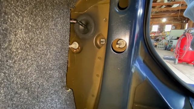 How to Change Tail Light Lamp Bulb Assembly Ford Focus 2008 2009 2010 2011 08 09 10 11 смотреть онлайн