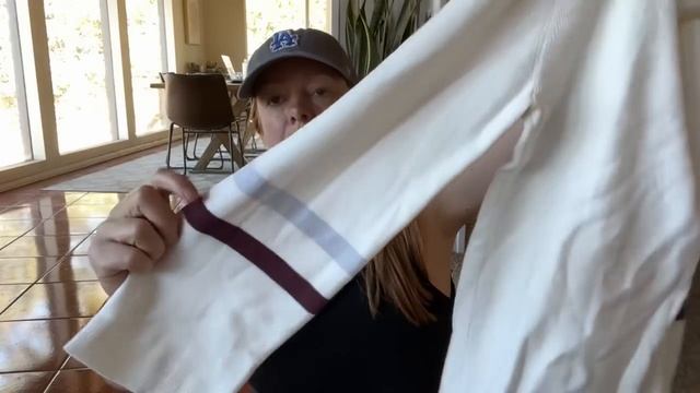 This One Shocked Me! Thrift With Me In Los Angeles! смотреть онлайн