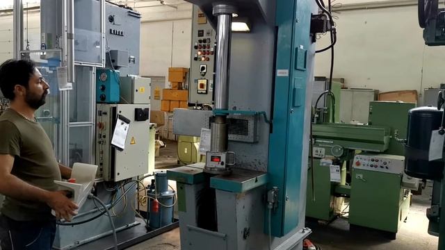 NEFF S25 Hydraulic Press смотреть онлайн