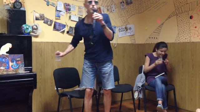 Юрий Издрик в Антикафе Бердянска смотреть онлайн