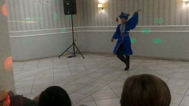 Зажигательный калмыцкий танец смотреть онлайн