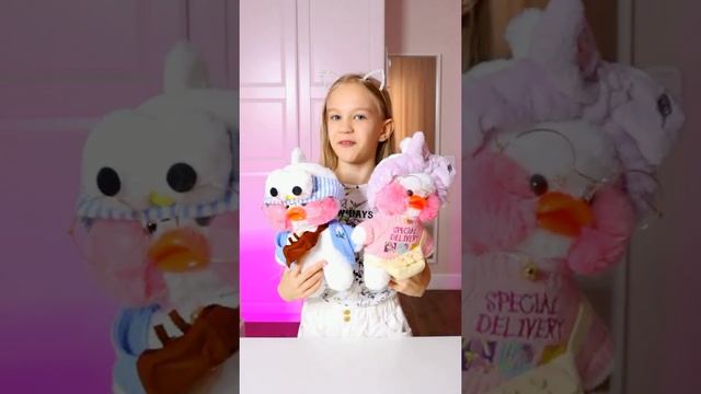 Распаковка - открываю сразу 2 оригинальные уточки Лалафанфан. Утки из тик тока - мягкая игрушка. смотреть онлайн