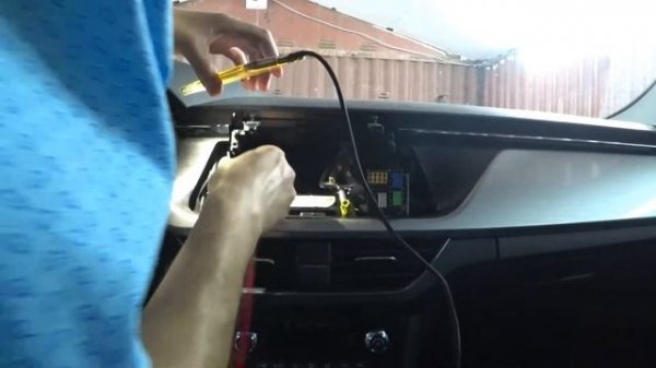 SKODA RAPID УСТАНОВКА САБА