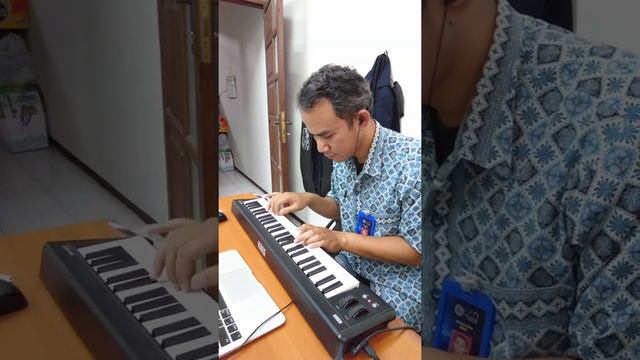 Jangan Menyerah D'Masiv Cover смотреть онлайн