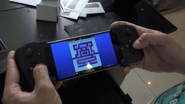 Джойстик (геймконтроллер) Gamevice для iPhone смотреть онлайн