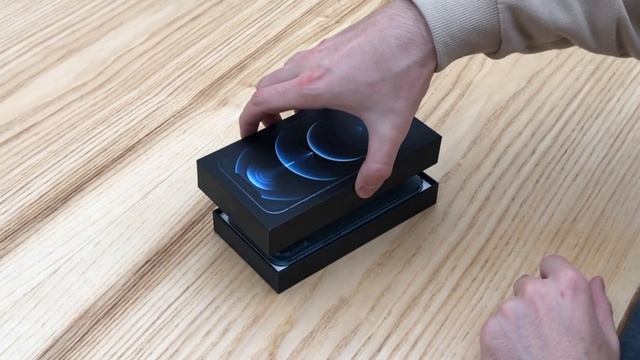 iPhone 12 Pro Max ? Распаковка и Первое Впечатление ⚡ смотреть онлайн