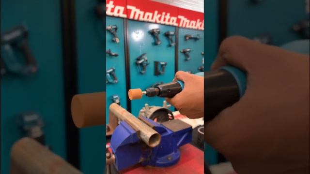 BERSIHIN KERAK DI MESIN GAMPANG BANGET PAKE DIE GRINDER MAKITA GD0603 #makita #jitusolusi #grinder смотреть онлайн