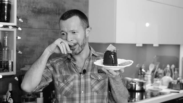 НЕУДАЧНЫЕ ДУБЛИ Рождественский Кекс #закадровщина  / что осталось за кадром видео CookingTime