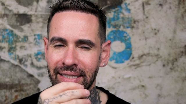 Perfumer Reviews 'Encre Noire' by Lalique смотреть онлайн