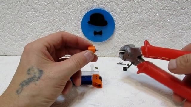 Сувенир. Миниатюрная модель паровоза из кнопки от дрели. Поделка своими руками. смотреть онлайн