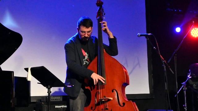 Miloš Čolović Trio 25.10.2023 смотреть онлайн