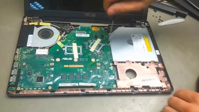Разборка ноутбука ASUS F552C смотреть онлайн
