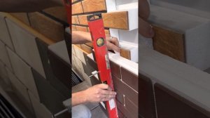 Как крепить термопанели, если стена неровная?