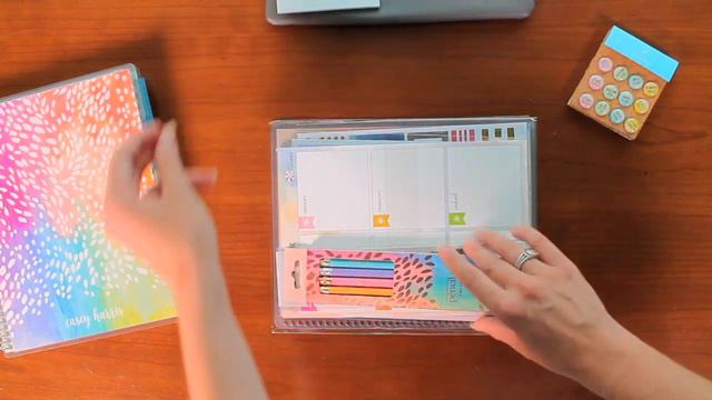 Erin Condren Summer Surprise Box Unboxing смотреть онлайн