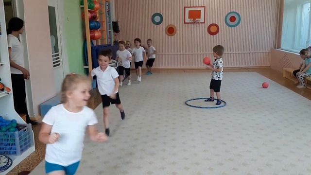 Городской марафон "Игры нашего двора" 2022 смотреть онлайн