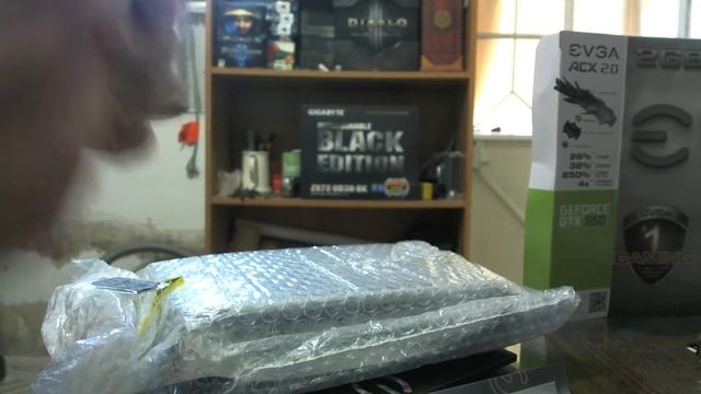 EVGA Geforce GTX 950 SC 2GB Unboxing смотреть онлайн
