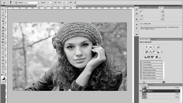Как сделать из цветной фотографии черно-белую смотреть онлайн