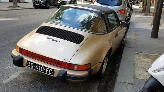 Gold 1979 1980 Porsche 911 SC TARGA type G in Paris France смотреть онлайн