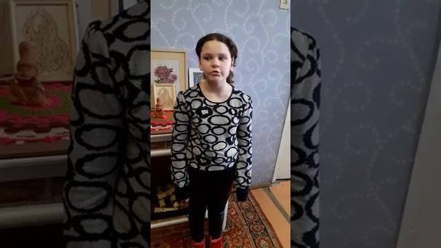 Кирилова Полина, 11 лет. Фет А. 'Мама, глянь-ка из окошка' смотреть онлайн