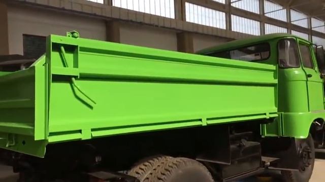 IFA W50 /L60 ALLE NEU STEHEN IN LUDWIGSFELDE 2018 #ifaw50 #ludwigsfelde #ifal60 смотреть онлайн
