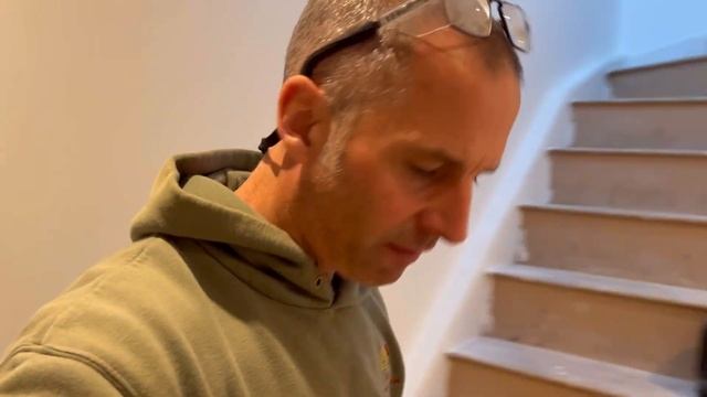 How to fit stairs # 3 - Setting out spindles on a staircase смотреть онлайн