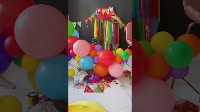 Как сделать гирлянду из воздушных шаров. Видеоурок смотреть онлайн