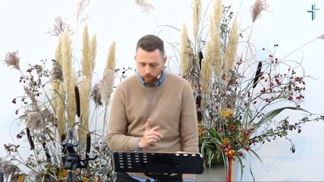 Offenbarung 2,12-17 | Liebe Gemeinde, mach keine Kompromisse! | Rudi Tissen | 24.10.2021 смотреть онлайн