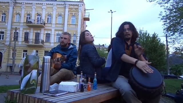 тусующиеся бонги смотреть онлайн