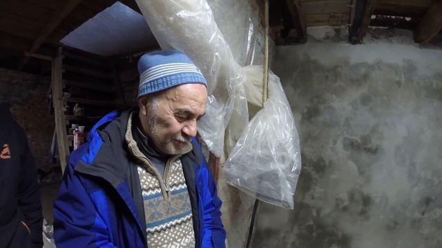 НАГРЯНУЛ ГАЗОВИК! ОТБИЛ ВЕСЬ ПОРОГ.ЗАПАСАЮСЬ ПЕСКОМ. ЗИМА НА УЧАСТКЕ. смотреть онлайн