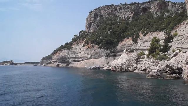 Плывем на экскурсионной яхте вдоль юга Турции (Кемер) смотреть онлайн
