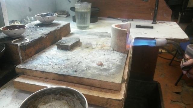 Будни Ювелира 14\Изготовление золотого кольца смотреть онлайн