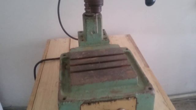 Настольный вертикально-сверлильный станок 2М112 смотреть онлайн